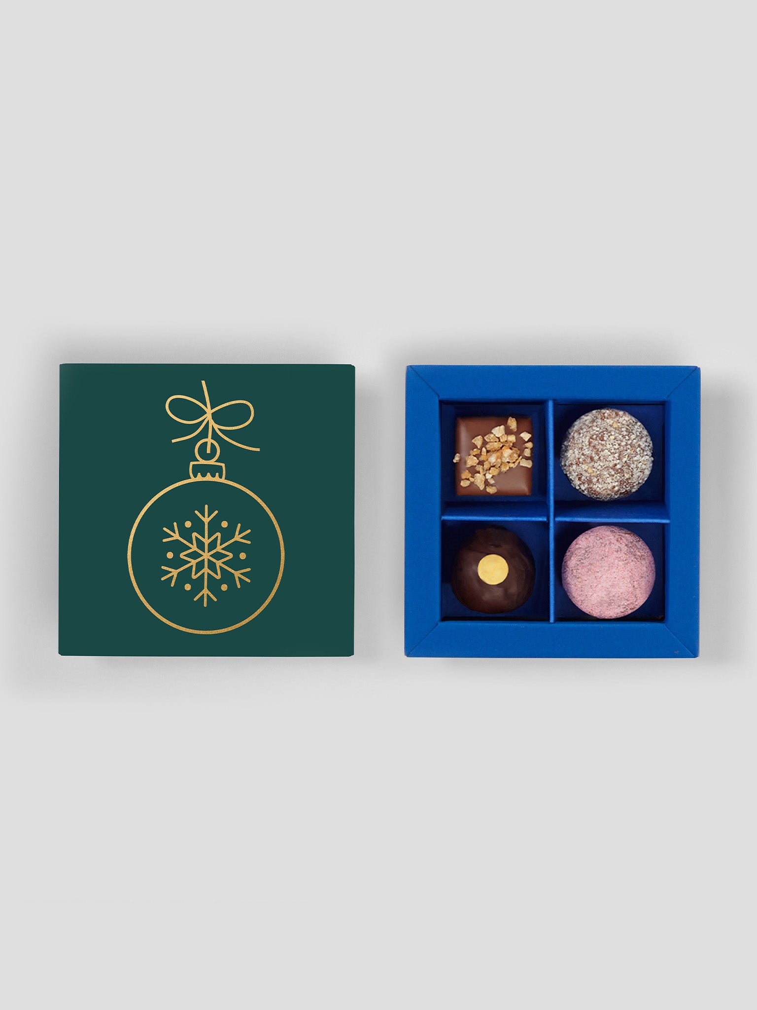Small box with 4 chocolates - Christmas ornament